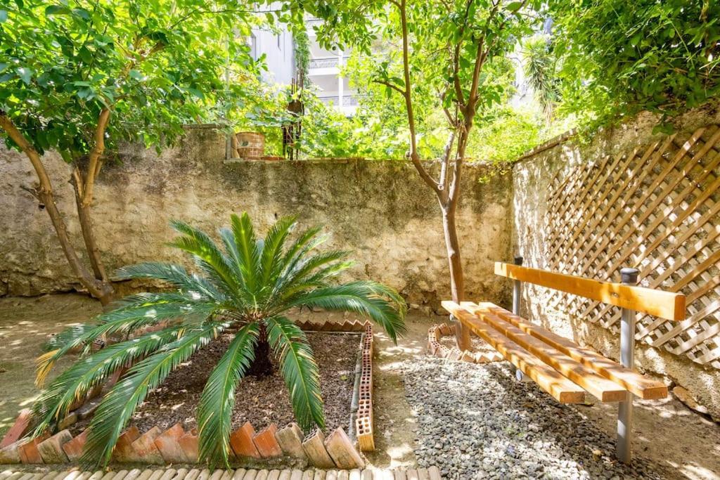 Апартаменти Secret Garden Downtown Афіни Екстер'єр фото